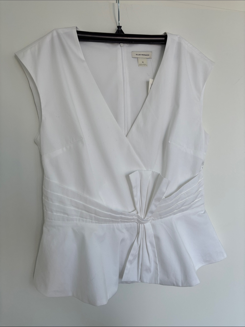 NWT Club Monaco White Pleated V-Neck Peplum Blouse